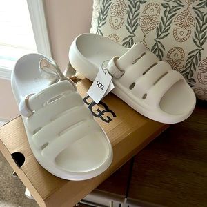 UGG womens Sport Yeah Sandals - Bright White size 9